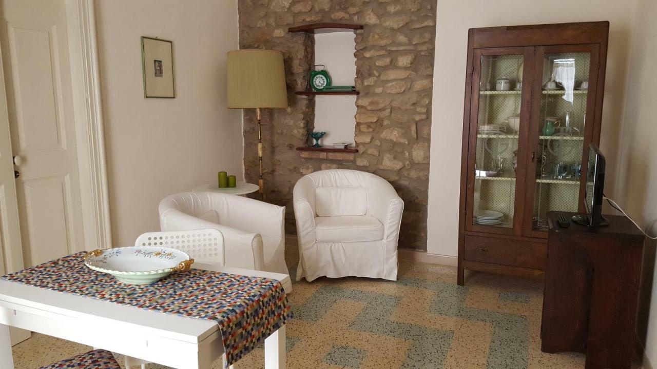 Maison De Famille Acerenza エクステリア 写真